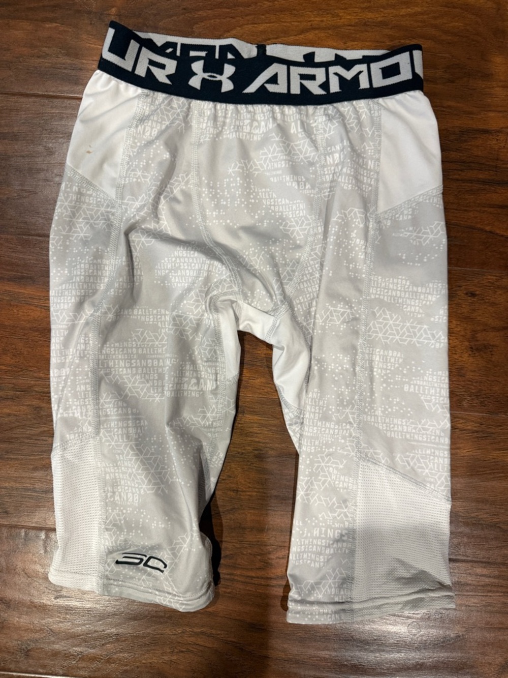 Under Armour White Boys' 3/4 Compression Leggings with Black Logo Waistband